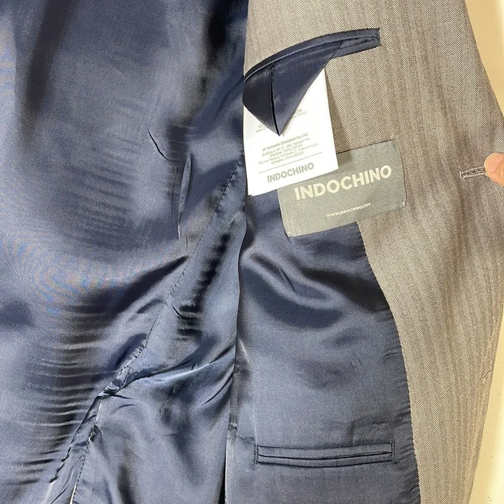 NEW! INDOCHINO Two-Button Wool Blazer. Men’s P (42R).
